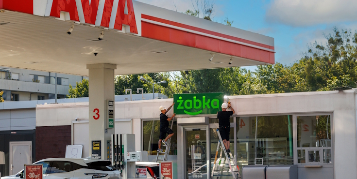 Sklepy Żabka na stacjach paliw AVIA