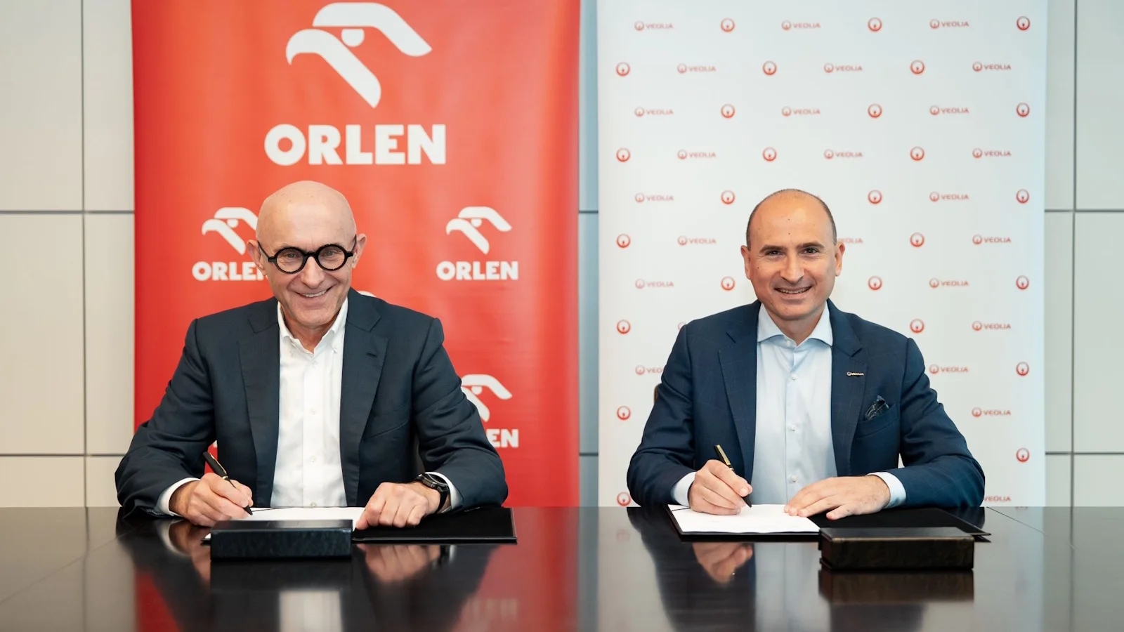 Umowa Orlen Veoila