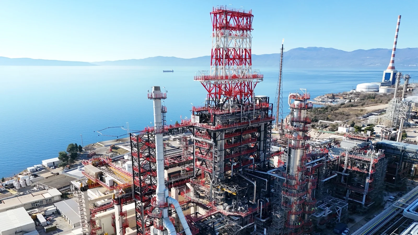 DCU Rijeka Refinery MOL