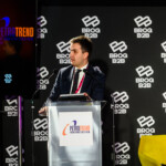 Radek Zawadzki PetroTrend Arche Krakowska