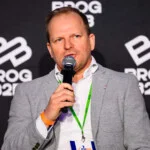 Radek Zawadzki Petrotrend Arche Krakowska