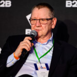 Radek Zawadzki Petrotrend Arche Krakowska