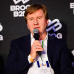 Radek Zawadzki Petrotrend Arche Krakowska