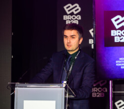 Radek Zawadzki Petrotrend Arche Krakowska