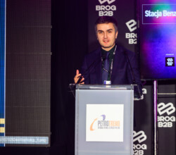 Radek Zawadzki Petrotrend Arche Krakowska