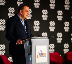 Radek Zawadzki Petrotrend Arche Krakowska