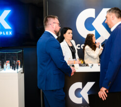 Radek Zawadzki Petrotrend Arche Krakowska