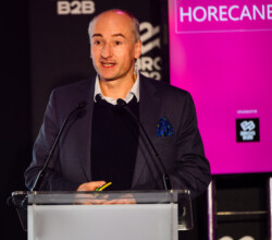 Radek Zawadzki Petrotrend Arche Krakowska