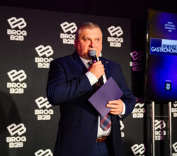 Radek Zawadzki Petrotrend Arche Krakowska